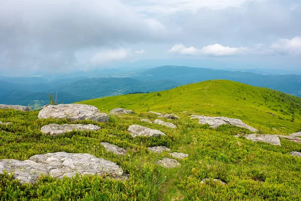 Summer Nature Landscape Grassy Meadow Stones Hill Mountainous Scenery Cloudy — Stock Photo, Image