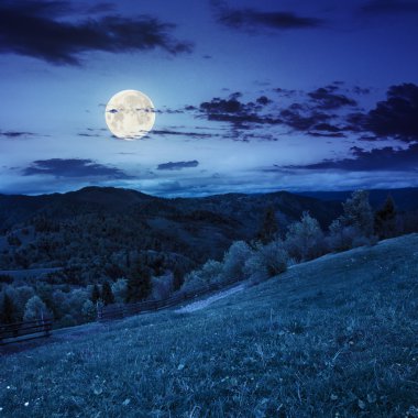 hillside gece dağ çayır çit