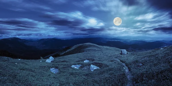 Path among stones on mountain top at night — Stock Photo, Image