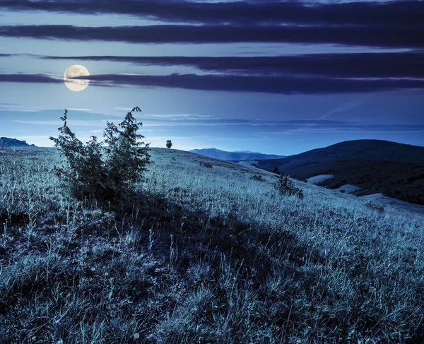 Teren agricol în munți noaptea — Fotografie, imagine de stoc