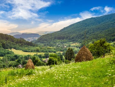 haystacks gündoğumu, yamaca alanıyla