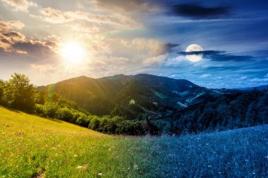 Yazın güzel dağ manzarası. Gündüz ve gece zaman kavramını değiştirir. Yuvarlanan tepelerde güneş ve ay olan çimenli çayır. Uzakta tepe var. Gökyüzündeki hava bulutları. eşitlik ve kayma şablonu