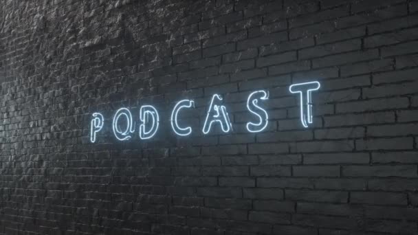 Signo de neón podcast. Brillante emblema de podcast sobre fondo de pared de ladrillo negro — Vídeo de stock