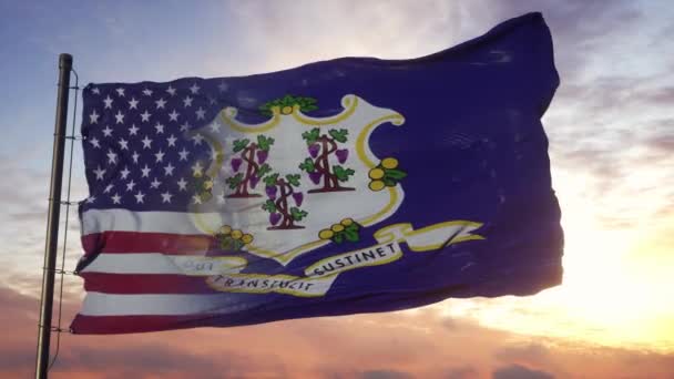 Connecticut e bandeira dos EUA no mastro da bandeira. EUA e Connecticut Bandeira Mista acenando ao vento — Vídeo de Stock