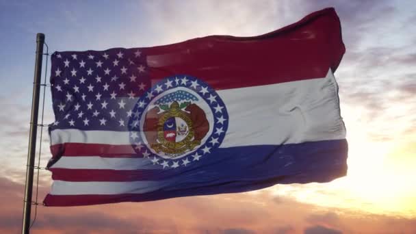 Missouri and USA flag on flagpole. USA and Missouri Mixed Flag waving in wind — Stock Video