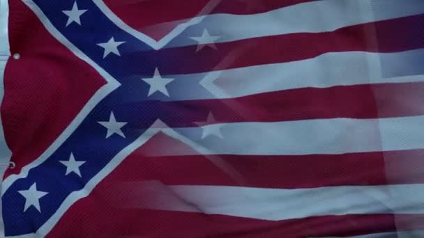 Estados Unidos y Misisipi Bandera Mixta ondeando en el viento. Bandera de Mississippi y Estados Unidos en asta de bandera — Vídeo de stock