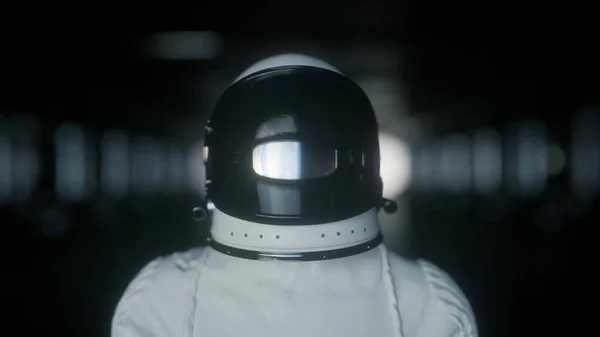 Fütürist Uzay Gemisinde Yalnız Astronot Oda Uzayda Kask Takan Astronotun — Stok fotoğraf
