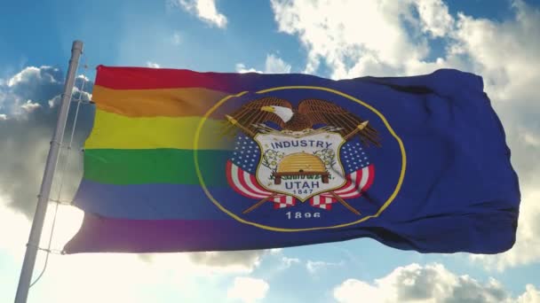 Flag of Utah and LGBT. Utah and LGBT Mixed Flag waving in wind — Vídeo de Stock