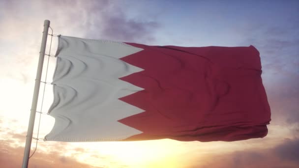 Bandera de Bahréin ondeando en el viento, el cielo y el sol — Vídeo de stock