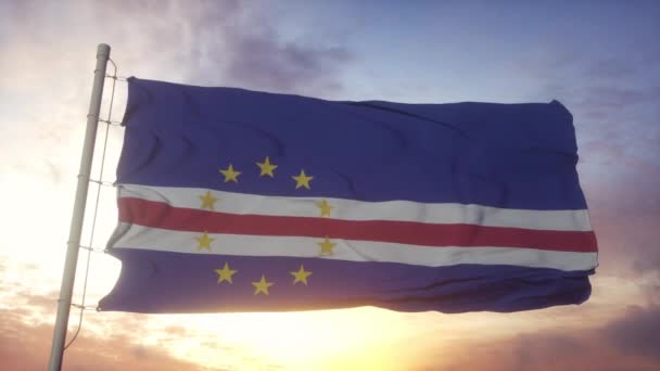 Bandera de Cabo Verde ondeando en el viento, el cielo y el sol — Vídeo de stock