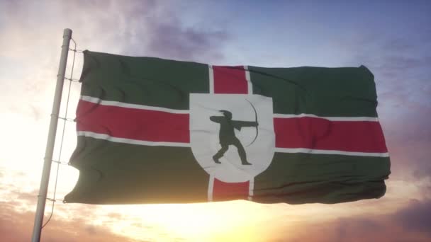 Nottinghamshire bandeira, Inglaterra, acenando no vento, céu e fundo do sol — Vídeo de Stock