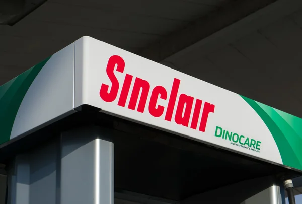 Sinclair Gas Station Pump och logotyp — Stockfoto