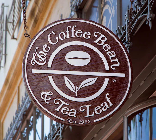 咖啡豆零售商店和标志 — 图库照片