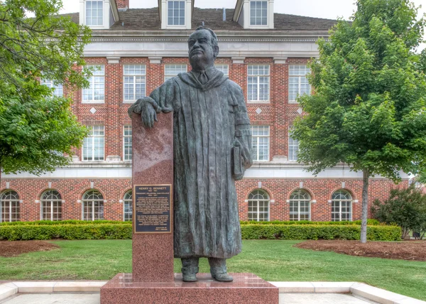 Henry G. Bennett standbeeld aan de Oklahoma State University — Stockfoto