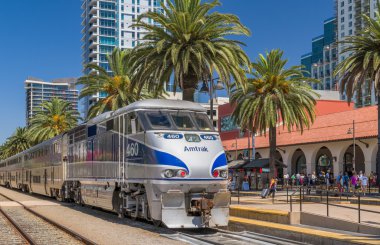 Santa Fe depo Amtrak treni varış