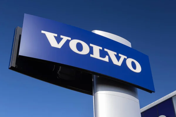 Minneapolis Usa Noviembre 2020 Firma Logotipo Del Concesionario Automóviles Volvo — Foto de Stock