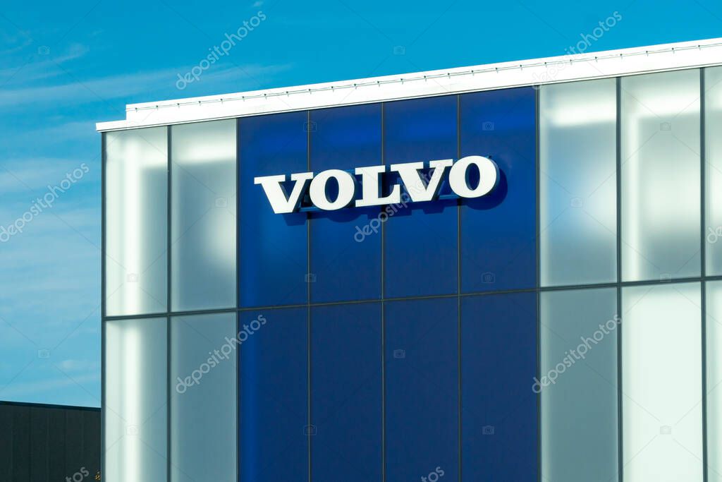 MINNEAPOLIS, MN/USA - NOVEMBER 2, 2020:  Volvo automobile dealership sign and logo. Volvo is a Swedish manufacturer of automobiles.