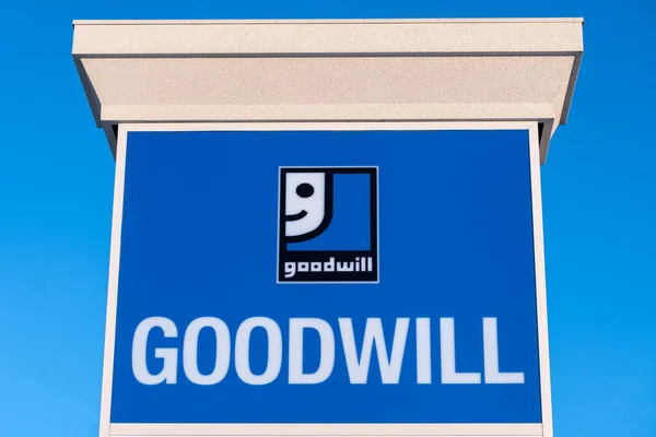Stillwater Usa January 2021 Goodwill Retail Exterior Sign Trademark Logo — Stok Foto