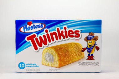 ST Paul, MN, ABD - 19 Ocak 2021: Ev sahibi Twinkies paketi ve ticari marka logosu.