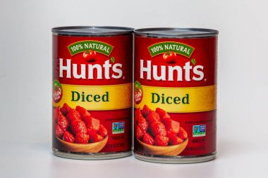 St. Paul, MN, ABD - 7 Mart 2021 Hunt 's Diced Domatesleri ve ticari marka logoları.