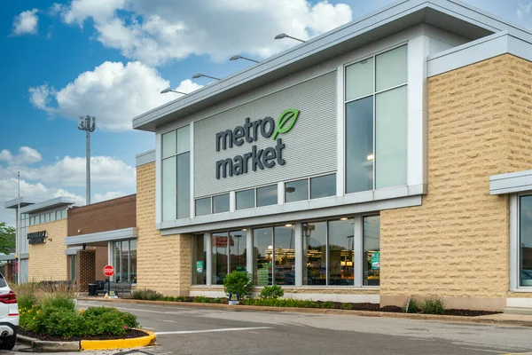 Milwaukee Usa Juni 2021 Metro Market Detaljhandel Livsmedelsbutik Exteriör Och — Stockfoto