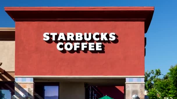 Starbucks signo de café — Vídeo de stock