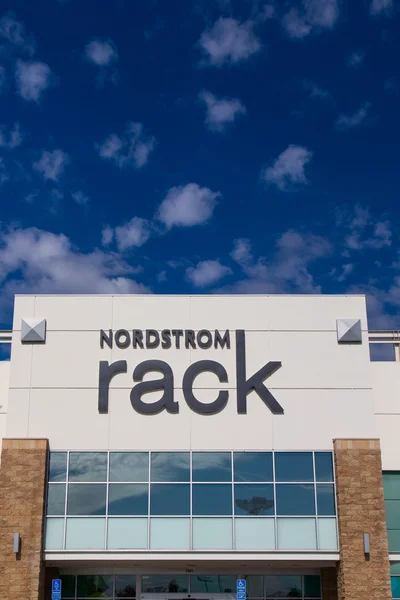 Sklep detaliczny Nordstrom Rack zewnętrzne — Zdjęcie stockowe