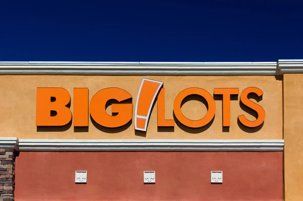 Bit Lots Store Exterior — Stock Photo, Image