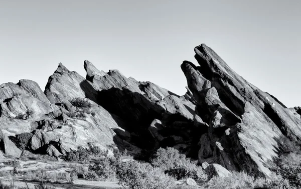 Vasquez rocks přírodní park v černé a bílé — Stock fotografie