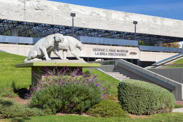 George C. Strona Muzeum w Le Brea Tar Pits — Zdjęcie stockowe