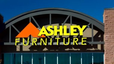 Ashley mobilya mağazası dış cephe
