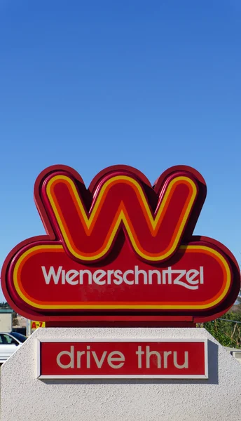 Señal de restaurante Wienerschnitzel Fast Foot —  Fotos de Stock