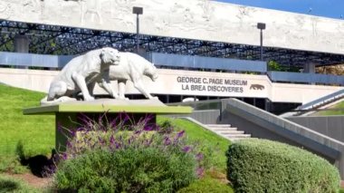 George C. sayfa müzede Le Brea katran çukurları