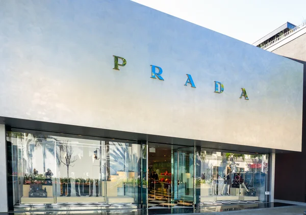 Prada Einzelhandelsgeschäft exteior — Stockfoto