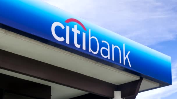Εξωτερικό Τράπεζα Citibank και σημάδι — Αρχείο Βίντεο
