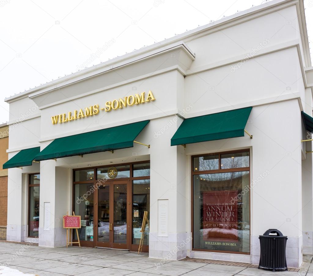 MAPLE GROVE, MN, USA, JANUARY 16, 2015. Williams Sonoma retail store. Williams-Sonoma, Inc. is an American consumer retail company that sells kitchenwares, furniture and linens. housewares and home furnishings.