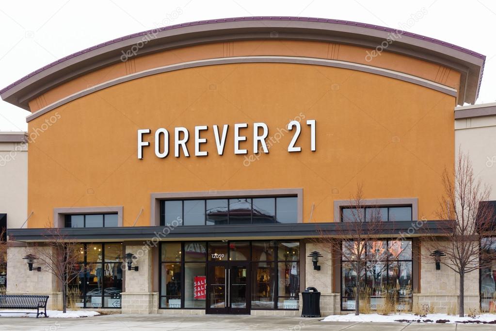 Pictures retailers Forever 21 Retail Store Exterior Stock
