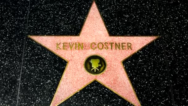 Kevin Costner Stern auf dem Hollywood Walk of Fame — Stockvideo