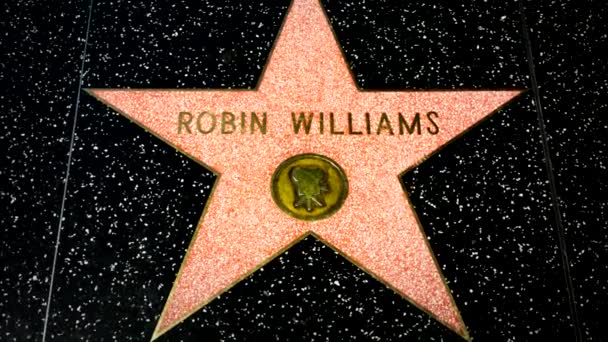 Robin Williams Stern auf dem Hollywood Walk of Fame. — Stockvideo