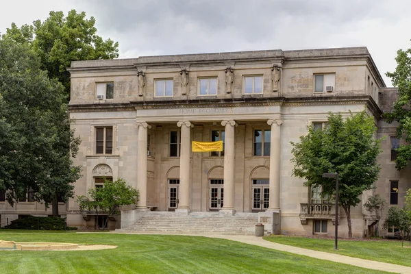 College av Human Sciences byggnad vid Iowa State — Stockfoto