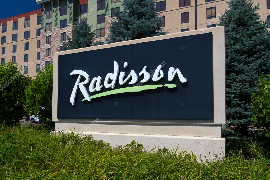 MINNEAPOLIS, MN, USA, August 12, 2015. Radisson hotel and sign. Radisson Hotels is an international hotel company with more than 990 locations in 73 countries.
