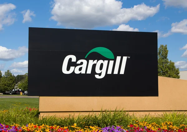 Штаб-квартира Cargill и подпись — стоковое фото