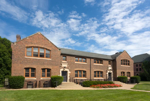 Steiner Hall on the campus of Grinnell College — Stockfoto
