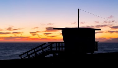 Cankurtaran Stand siluet Zuma plajda