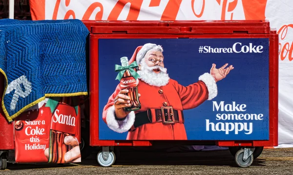 可口可乐圣诞展示和圣诞老人 — 图库照片