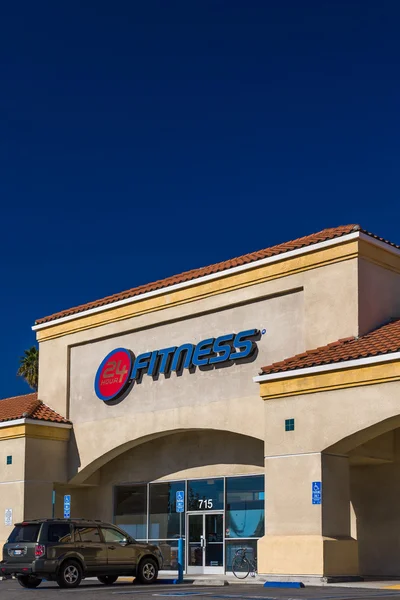 24 Hour Fitness Building — Stock Photo, Image
