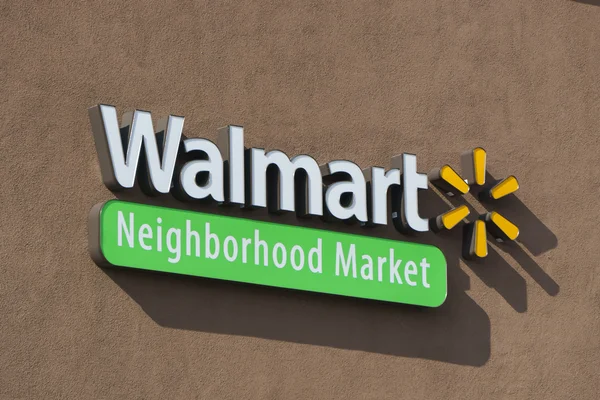 Walmart Bairro Mercado de sinal e logotipo — Fotografia de Stock