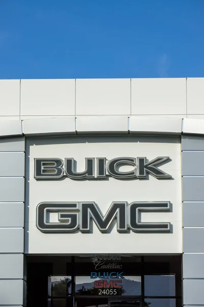 Buick GMC Concessionnaire automobile Extérieur et logo . — Photo