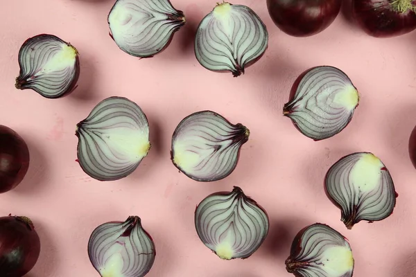 Cebollas rojas dulces en el fondo — Foto de Stock