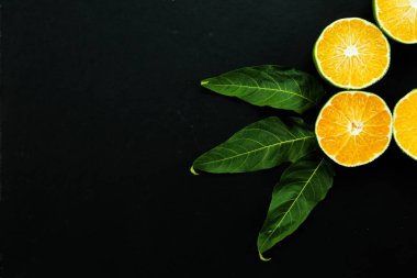 Taze organik yeşil kireç meyveleri